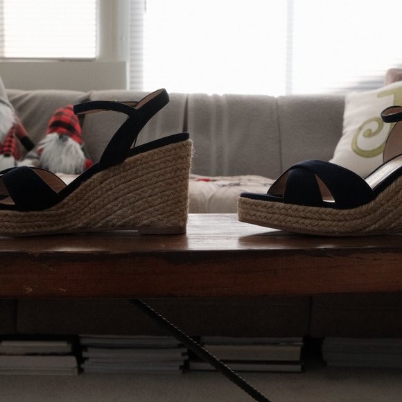 [BRAND NEW, UNWORN] Stuart Weitzman Espadrille Wedge Sandals - Picture 4 of 6